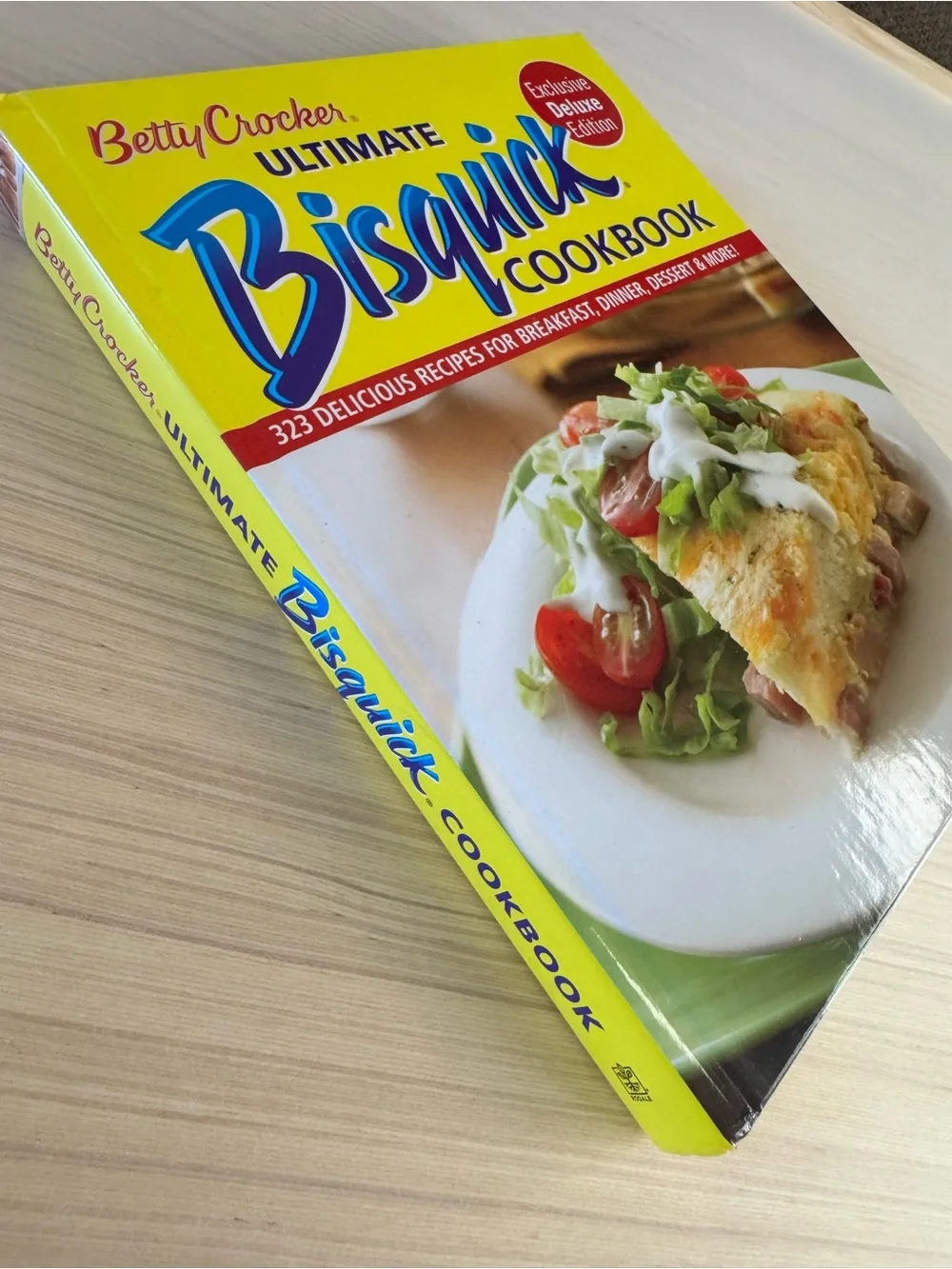 Betty Crocker Ultimate Bisquick‎ Cookbook Exclusive Deluxe Hardcover 2009